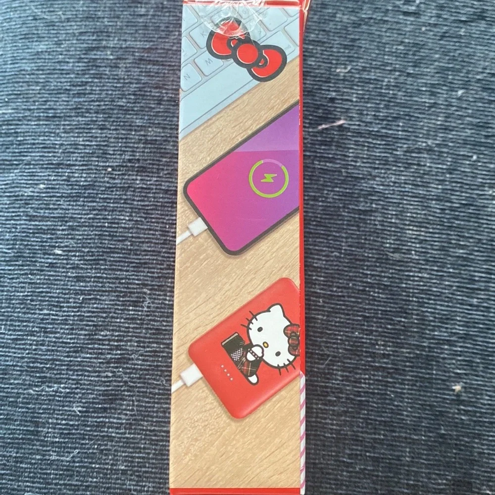 Hello Kitty Portable Powerbank Charger 2600mah